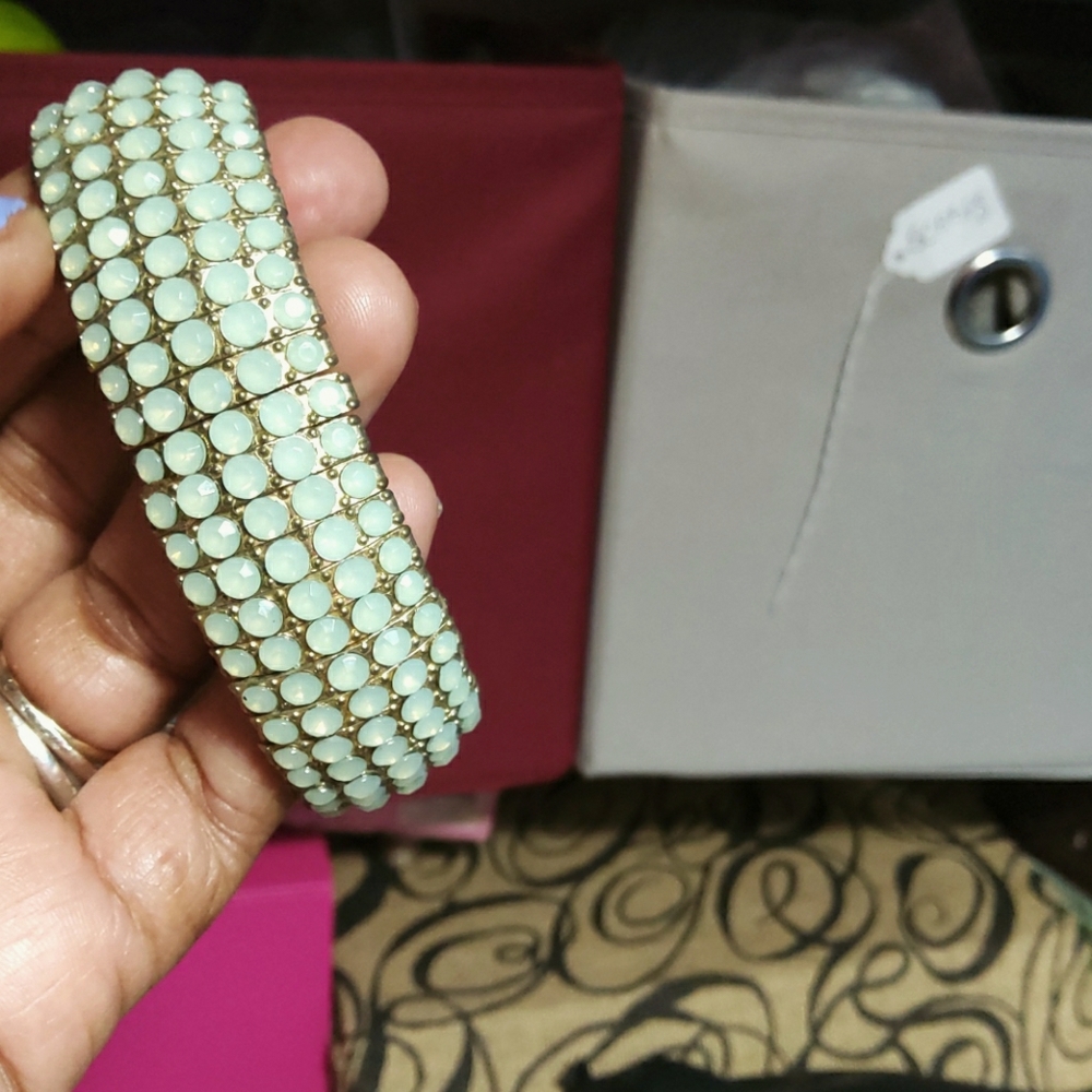 Flat beads